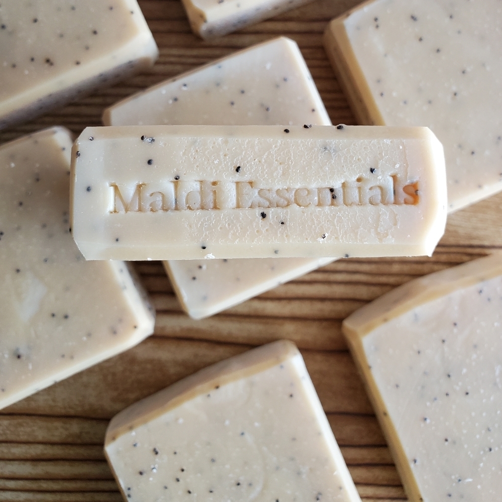 (2) Lemon & Poppy Seed Bar Soaps, Light Lemon & Coconut Scent - Picture 6 of 6